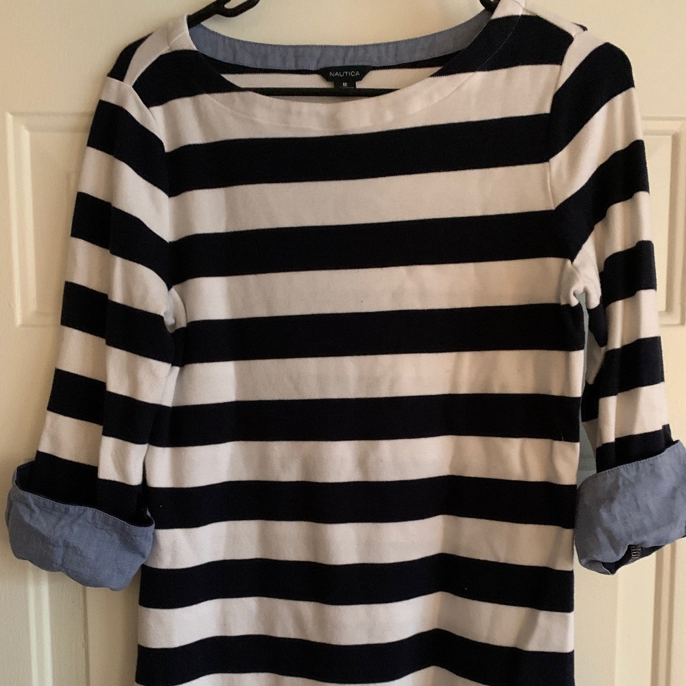 Nautica | Navy + white striped sweater | M